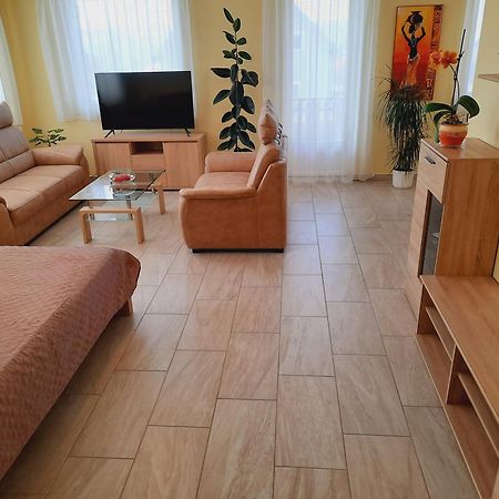 Apartmanhaz King Hévíz المظهر الخارجي الصورة
