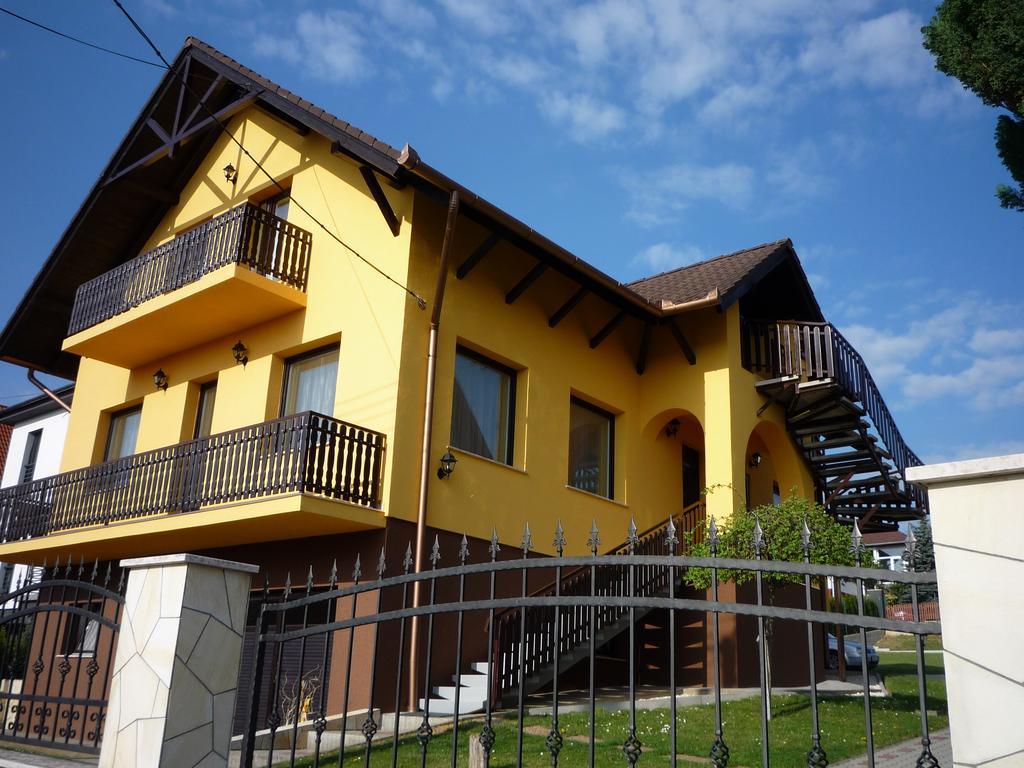 Apartmanhaz King Hévíz المظهر الخارجي الصورة