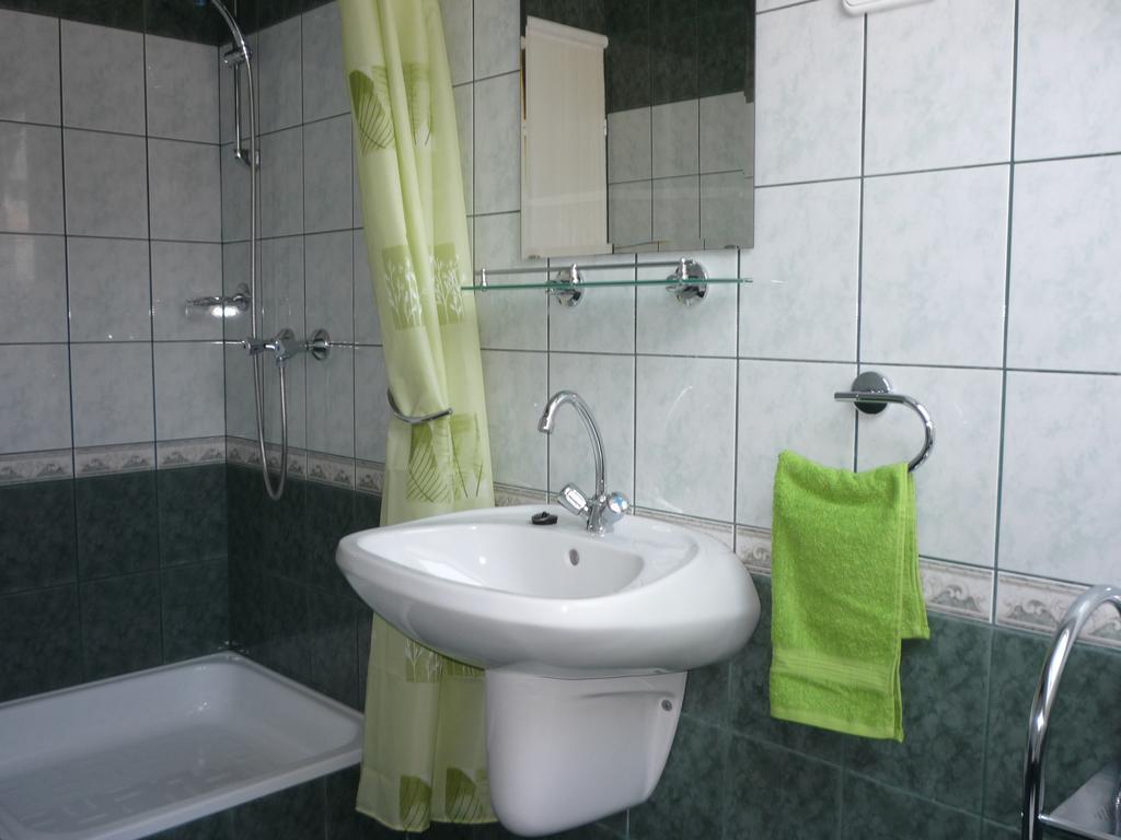 Apartmanhaz King Hévíz المظهر الخارجي الصورة