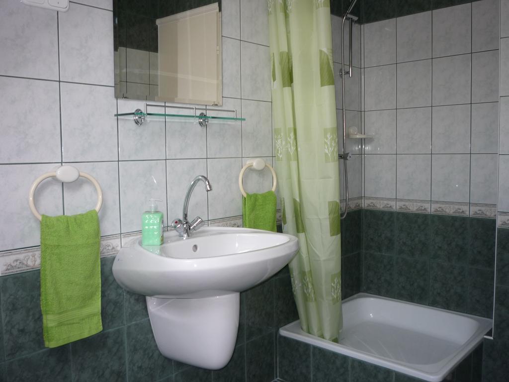 Apartmanhaz King Hévíz المظهر الخارجي الصورة